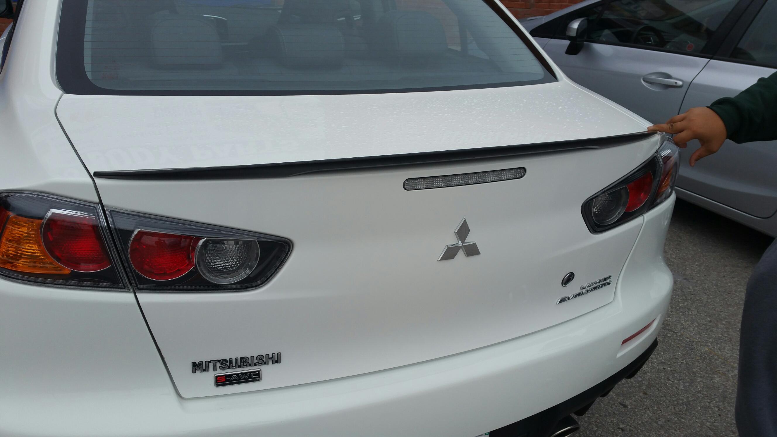 LANCER 20082015 HP RACING TRUNK SPOILER Extreme Parts